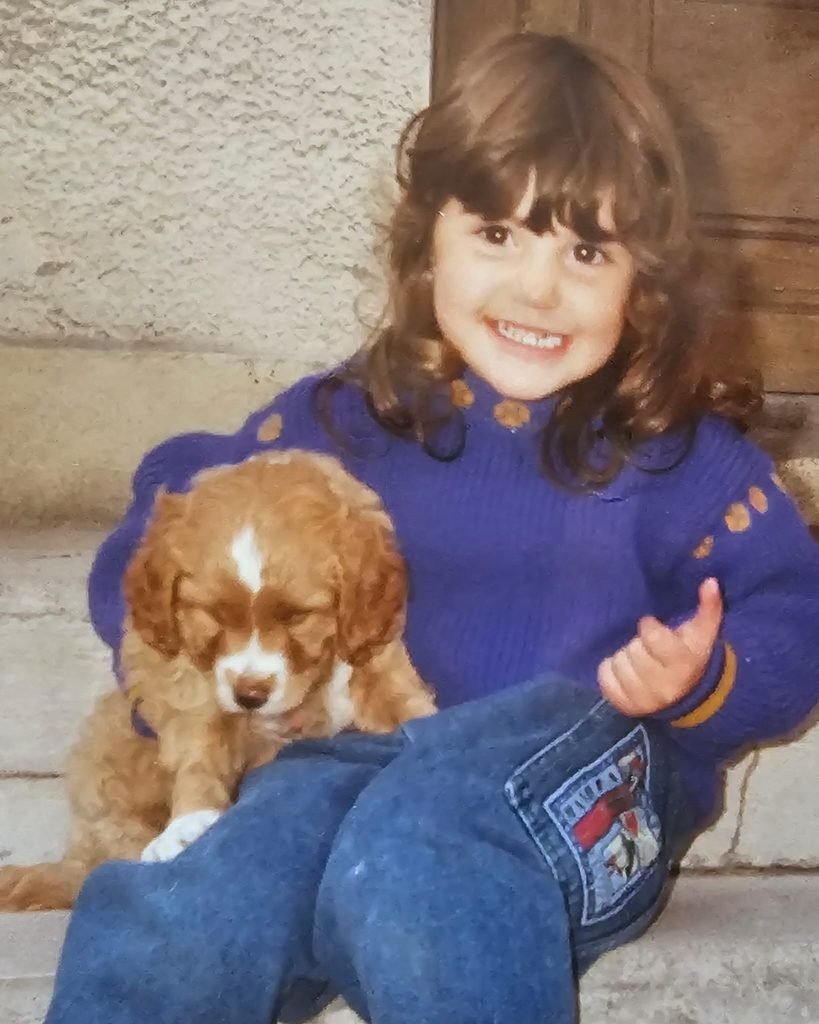 petite fille chien